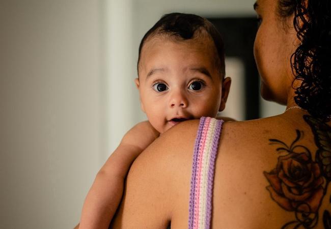 Bolsa Família: mães menores de 18 anos podem receber o benefício?